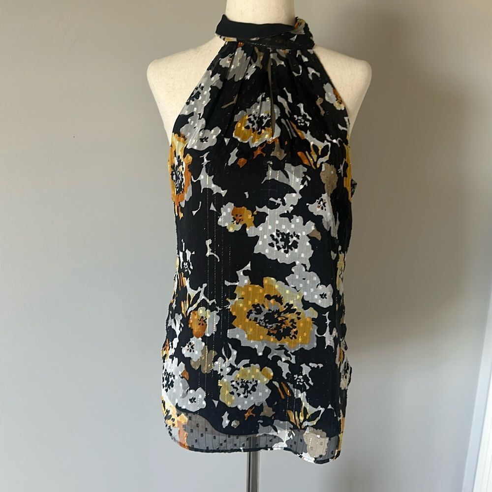 Sz 0P White House Black Market black warm tone floral sleeveless blouse
